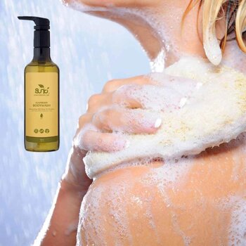 Sunki Soapberry Body Wash with Hyaluronic Acid  480ml