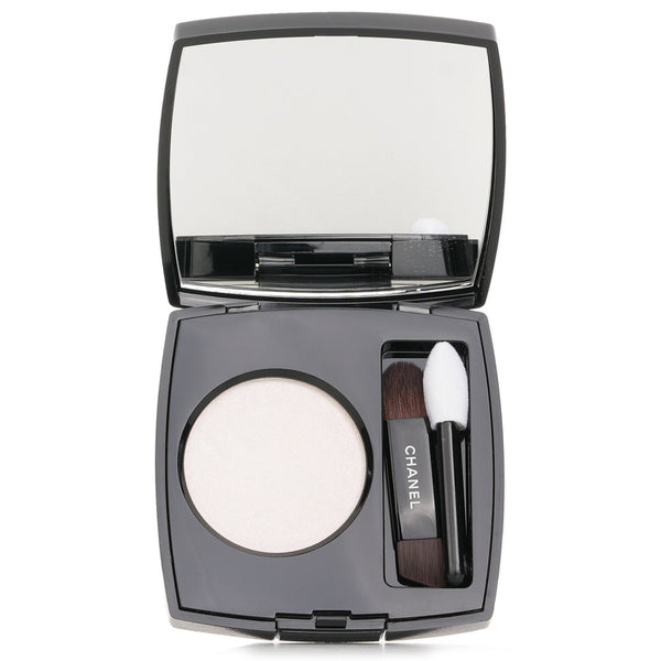 Chanel Ombre Essentielle Multi Use Longwearing Eyeshadow - # 220 Blanc Perle  2.2g