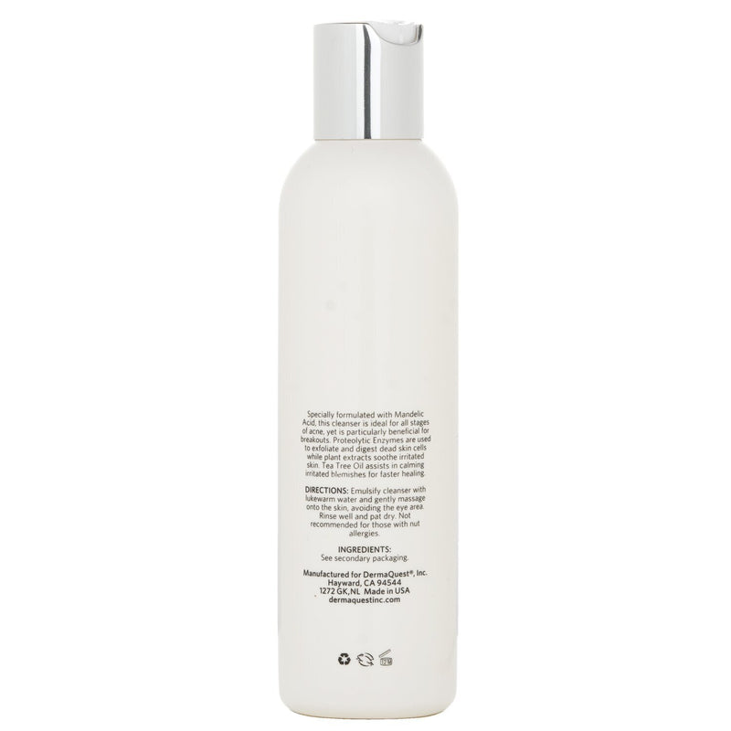 DermaQuest DermaClear Cleanser (Box Slightly Damaged)  177.4ml/6oz