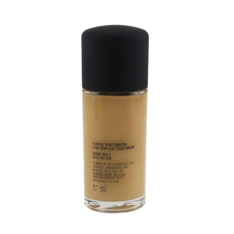 MAC Studio Fix Fluid SPF15 - NC25  30ml/1oz