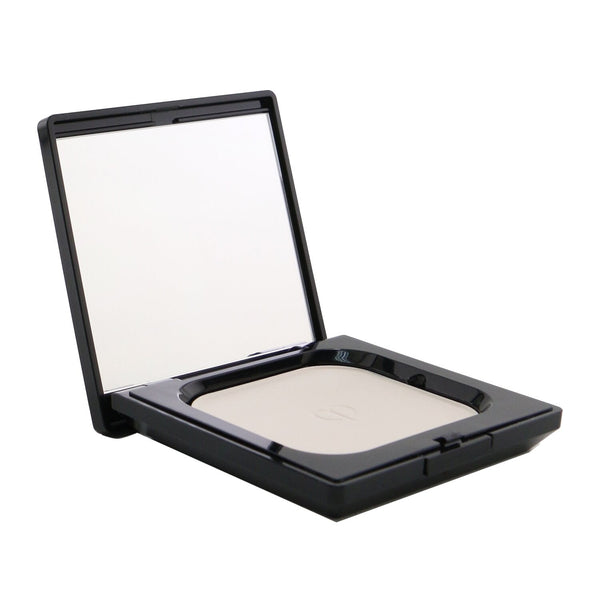 Cle De Peau Refining Pressed Powder (With Case & Puff) 