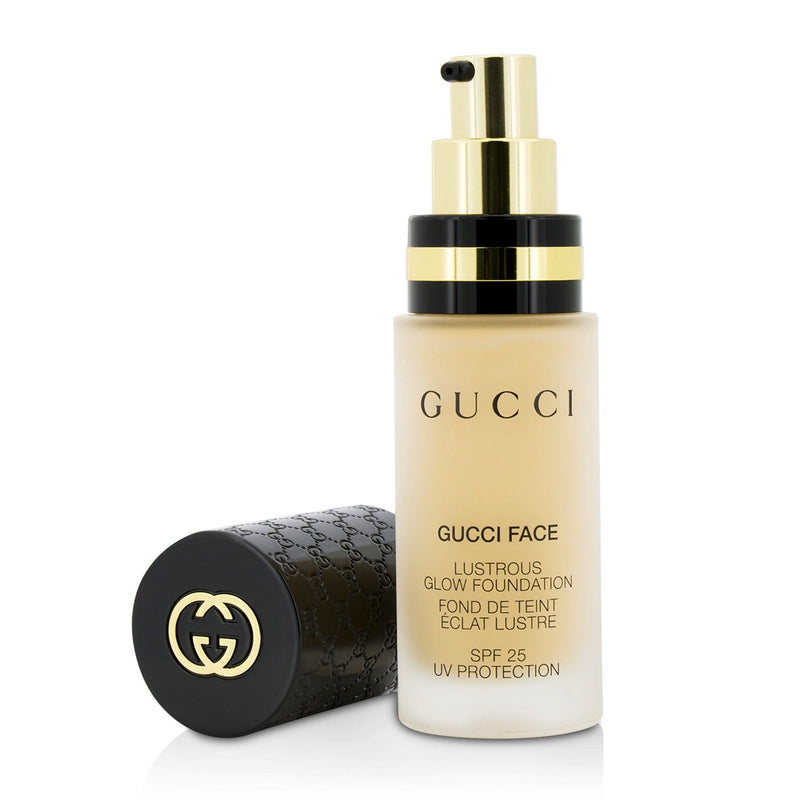 Gucci Lustrous Glow Foundation SPF 25 - #040 (Light)  30ml/1oz