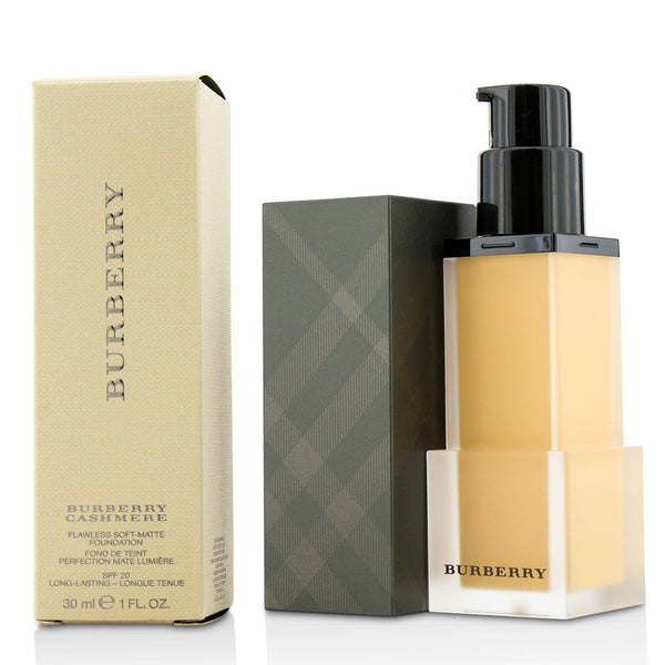 Burberry Burberry Cashmere Flawless Soft Matte Foundation SPF 20 - # No. 26 Beige 