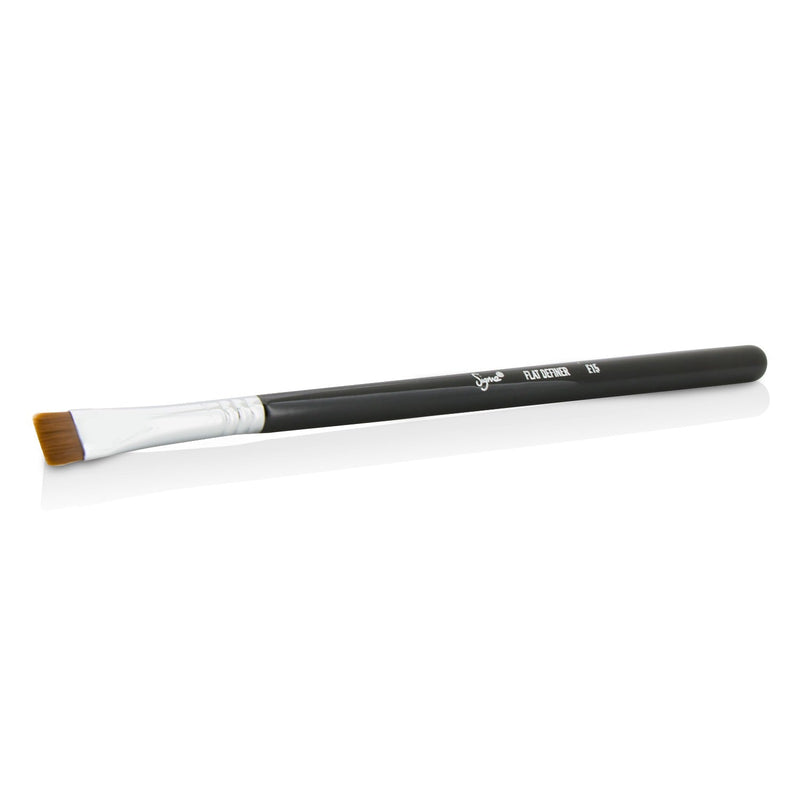 Sigma Beauty E15 Flat Definer Brush