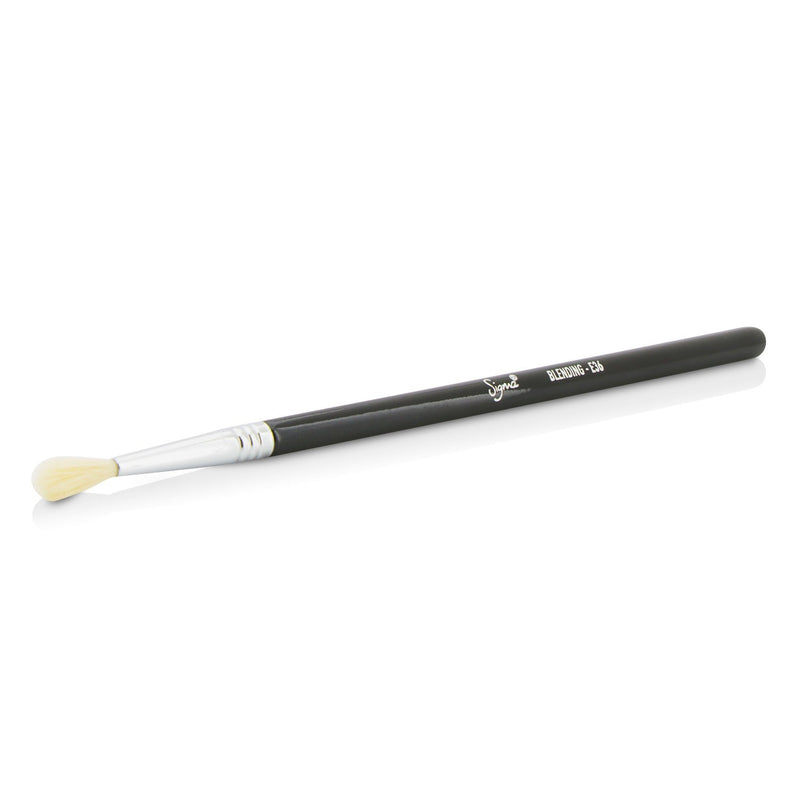 Sigma Beauty E36 Blending Brush 