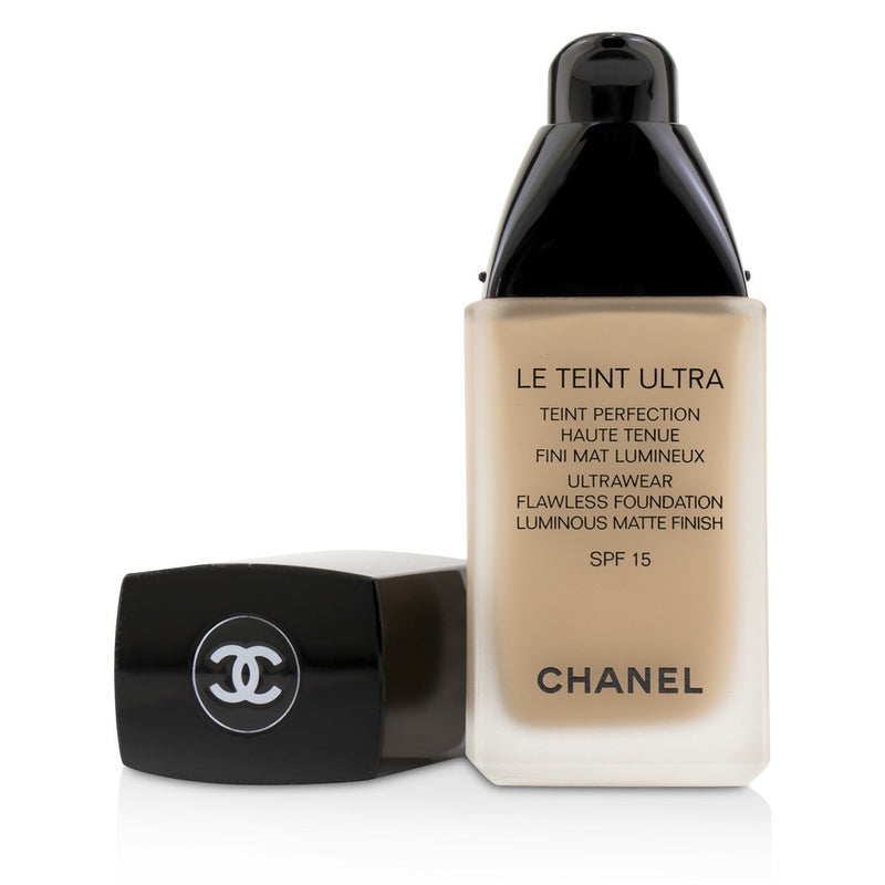 Chanel Le Teint Ultra Ultrawear Flawless Foundation Luminous Matte Finish SPF15 - # 30 Beige 