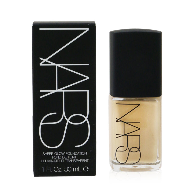 NARS Sheer Glow Foundation - Sahel (Medium 2.5)  30ml/1oz