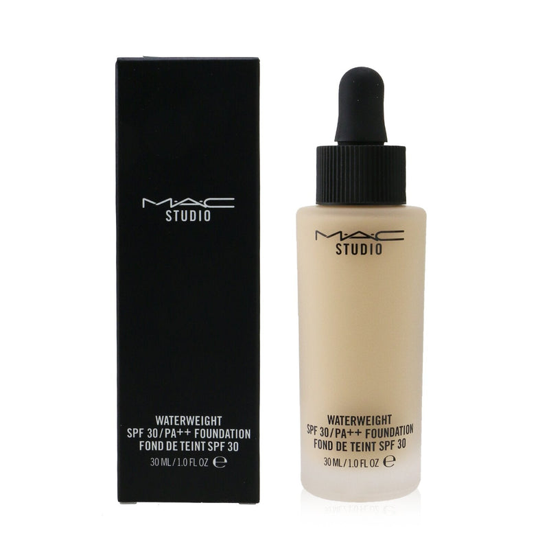 MAC Studio Waterweight Foundation SPF 30 - # NC25 (Light With Golden Peach Undertone)  30ml/1oz