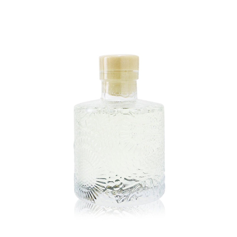 Voluspa Reed Diffuser - White Currants & Alpine Lace 