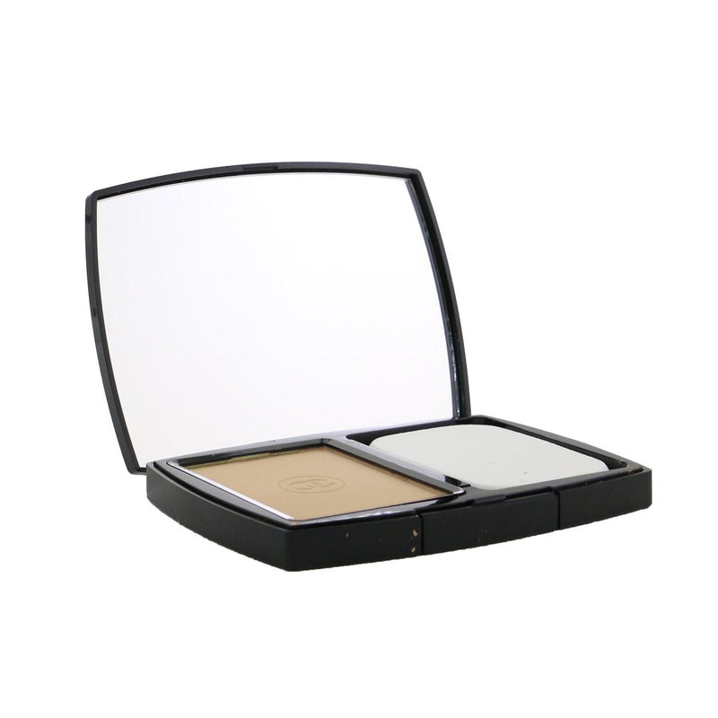 Chanel Ultra Le Teint Ultrawear All Day Comfort Flawless Finish Compact Foundation - # B30  13g/0.45oz