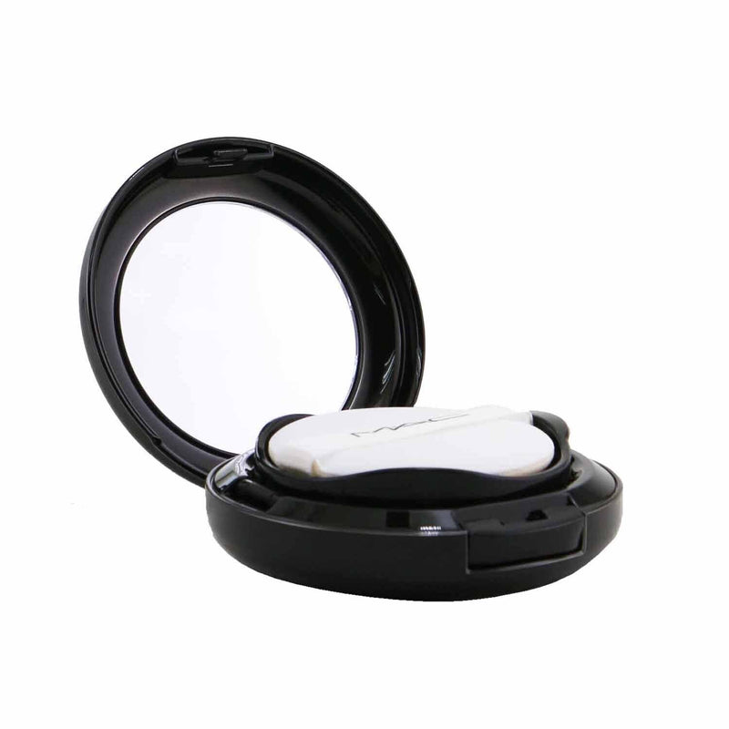 MAC Studio Perfect Hydrating Cushion Compact SPF 50 (With An Extra Refill) - # NC20 (Exp. Date 01/08/2022)  2x12g/0.42oz