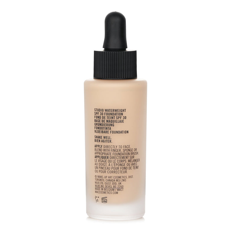 MAC Studio Waterweight Foundation SPF 30 - # NC20  30ml/1oz