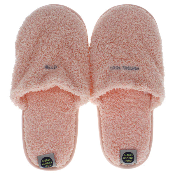 Cool Enough Studio The Towel Slippers Pink - Medium by Cool Enough Studio for Unisex - 1 Pair Slippers