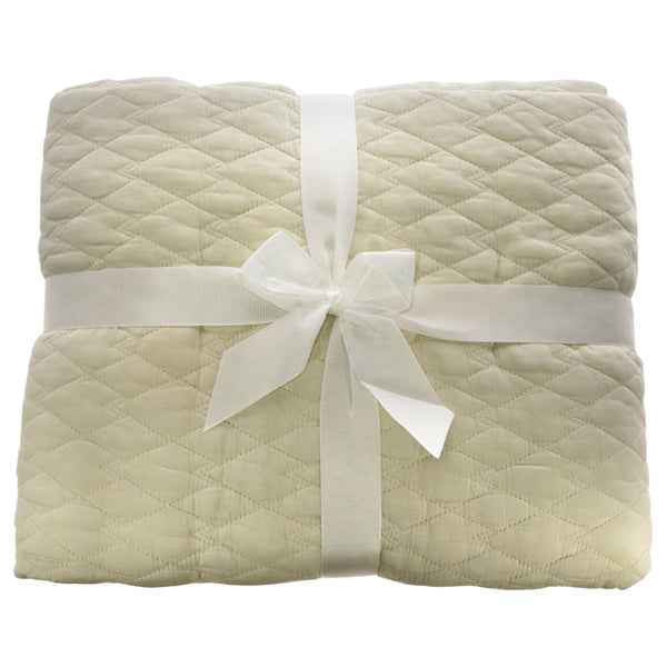 Diamond Stitch Bamboo Quilt - Coconut Milk-Queen by Cariloha for Unisex - 1 Pc Blanket